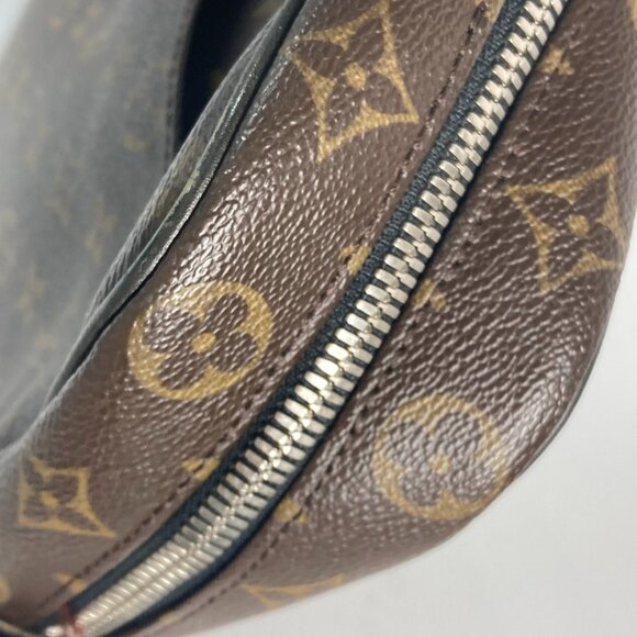 LOUIS VUITTON Black Monogram Leather Bag - Picture 12 of 16